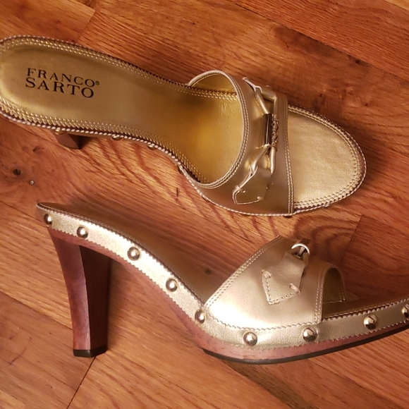 Gold Metallic Clogs - Picture 2 of 4
